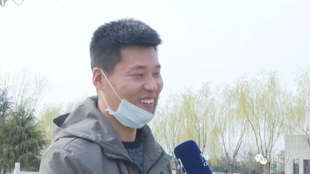 DƬ